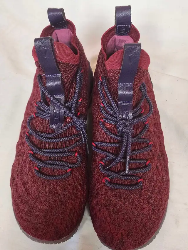 LeBron 15 men's size 10 US - Photo 2