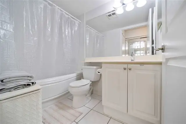 4978 Yonge Street – 1 Bedroom Condo for Rent (Prime Location) - Photo 5