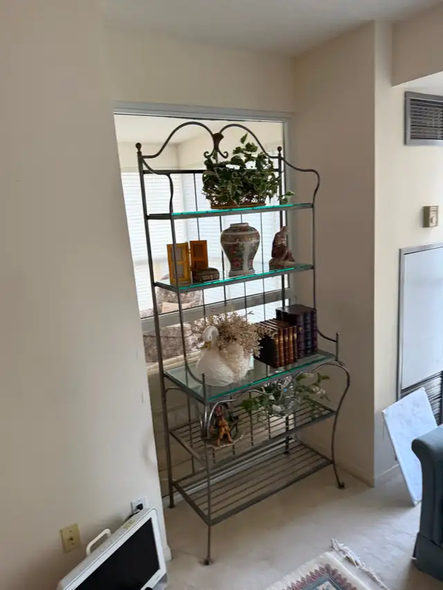 Estate Sale of an Executive Condo - Photo 7