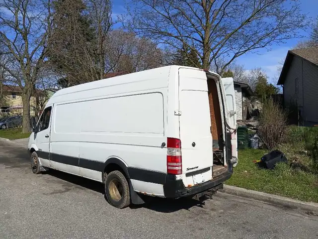 Sprinter 3500 Dually - Photo 5