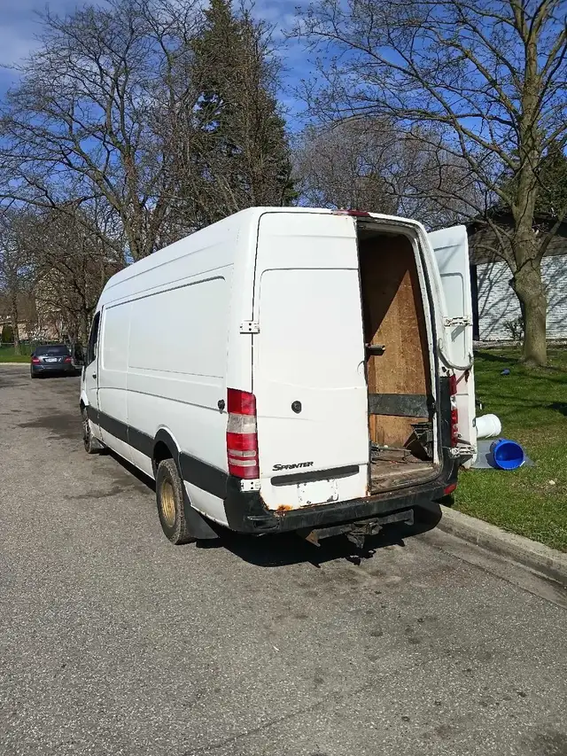 Sprinter 3500 Dually - Photo 8