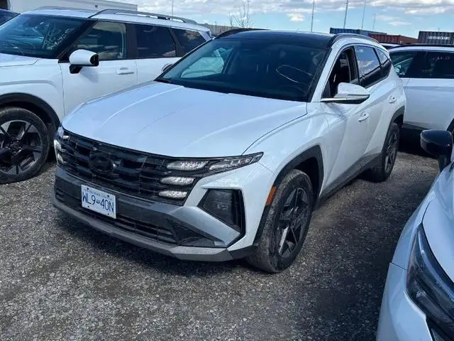 2025 Hyundai Tucson Preferred AWD w/Trend Pkg CPO, Leather. Moon