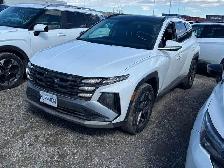 2025 Hyundai Tucson Preferred AWD w/Trend Pkg CPO, Leather. Moon