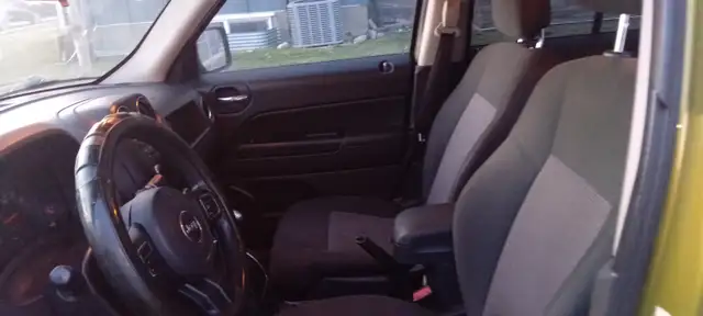 Selling My Vehicle - Photo 6