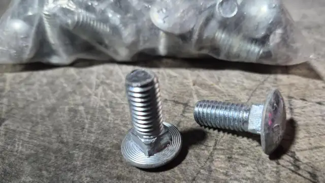 80× 3/8' × 1' CARRIAGE BOLTS – ZINC-PLATED – BULK LOT – $30