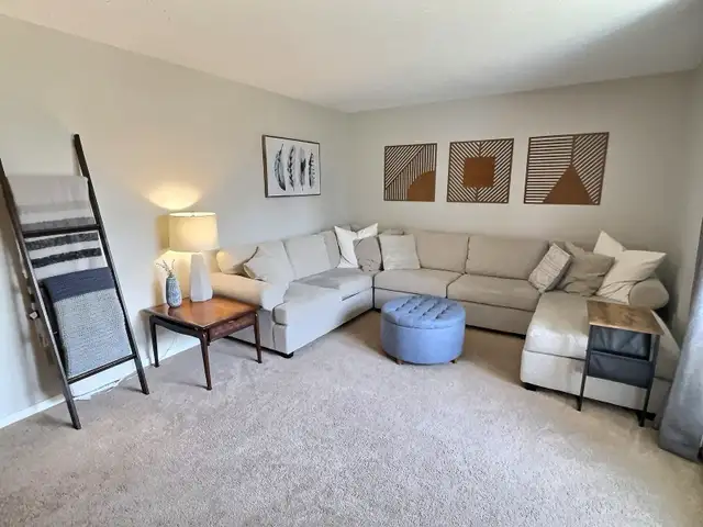 Gorgeous 2 Bedroom 1.5 Bath & Underground Parking