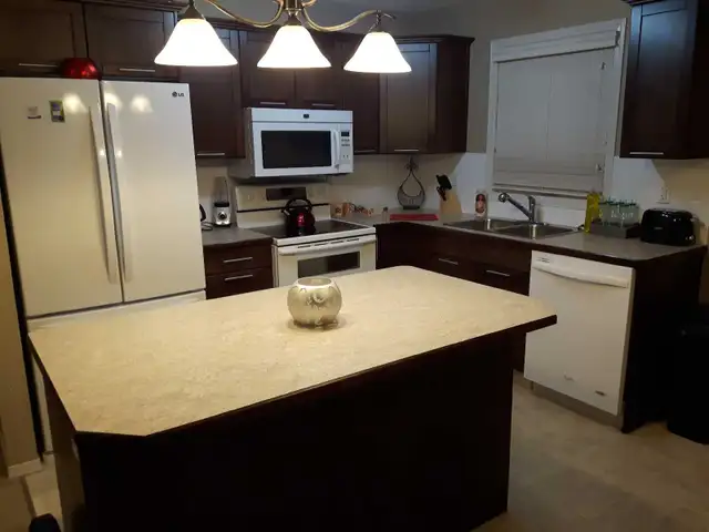 Room in Coaldale - Photo 2