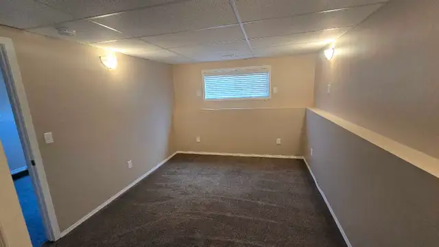 Room in Coaldale - Photo 8