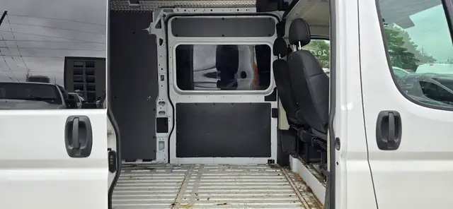 2017 Ram ProMaster Cargo Van - Extended - High Roof! - Photo 9