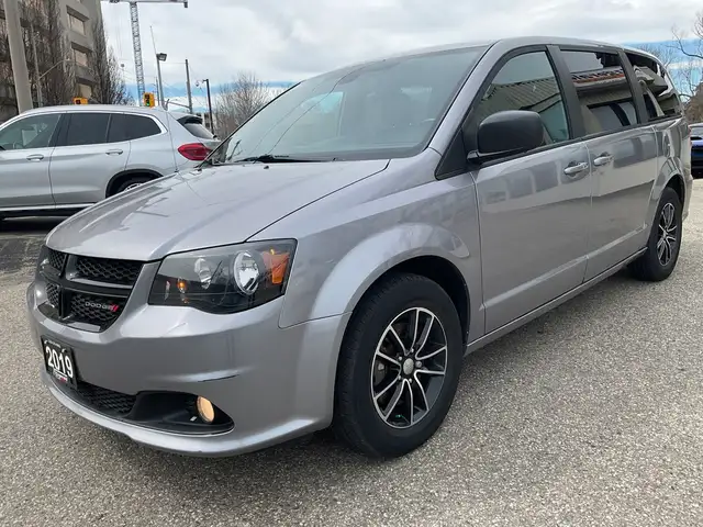 2019 Dodge Grand Caravan SXT - ALLOYS! BACK-UP CAM! DVD! STOW N - Photo 3