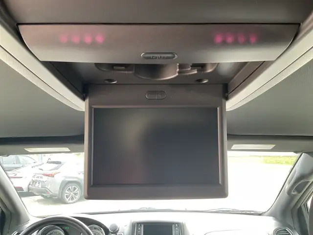 2019 Dodge Grand Caravan SXT - ALLOYS! BACK-UP CAM! DVD! STOW N - Photo 14
