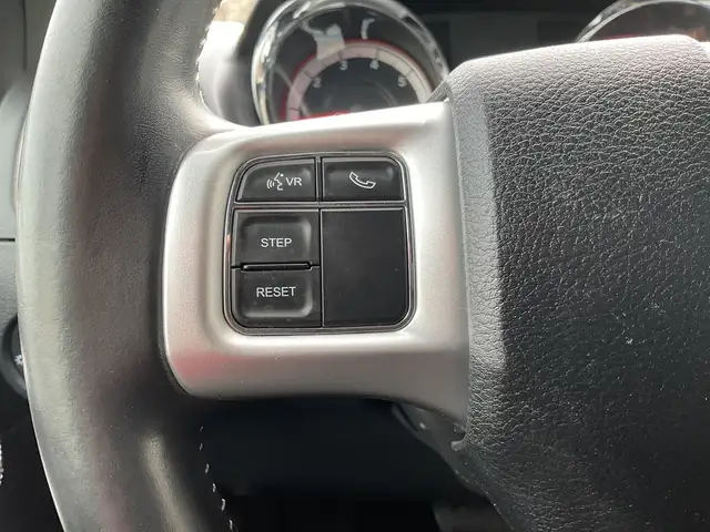 2019 Dodge Grand Caravan SXT - ALLOYS! BACK-UP CAM! DVD! STOW N - Photo 21