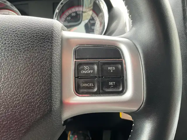 2019 Dodge Grand Caravan SXT - ALLOYS! BACK-UP CAM! DVD! STOW N - Photo 22