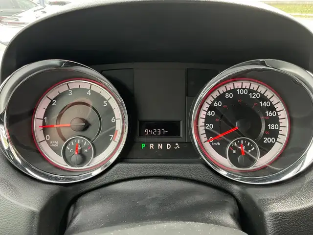 2019 Dodge Grand Caravan SXT - ALLOYS! BACK-UP CAM! DVD! STOW N - Photo 23