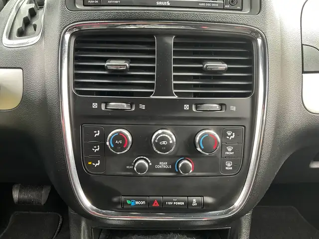 2019 Dodge Grand Caravan SXT - ALLOYS! BACK-UP CAM! DVD! STOW N - Photo 24