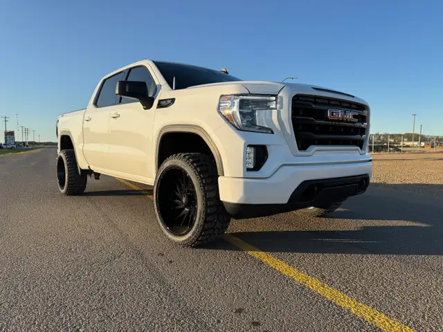 2022 GMC Sierra 1500 Limited Crew Cab - Photo 2