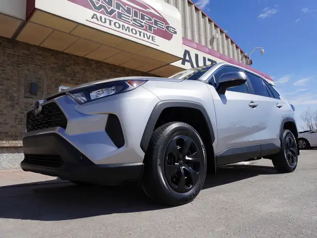 2023 Toyota RAV4 LE AWD - ONLY 40,000 KM | HTD SEATS | REV CAM - Photo 5