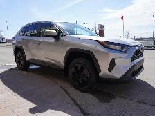 2023 Toyota RAV4 LE AWD - ONLY 40,000 KM | HTD SEATS | REV CAM - Photo 9
