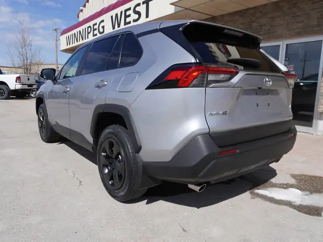 2023 Toyota RAV4 LE AWD - ONLY 40,000 KM | HTD SEATS | REV CAM - Photo 13