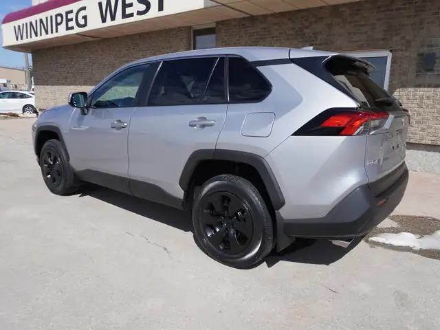 2023 Toyota RAV4 LE AWD - ONLY 40,000 KM | HTD SEATS | REV CAM - Photo 14