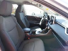 2023 Toyota RAV4 LE AWD - ONLY 40,000 KM | HTD SEATS | REV CAM - Photo 35