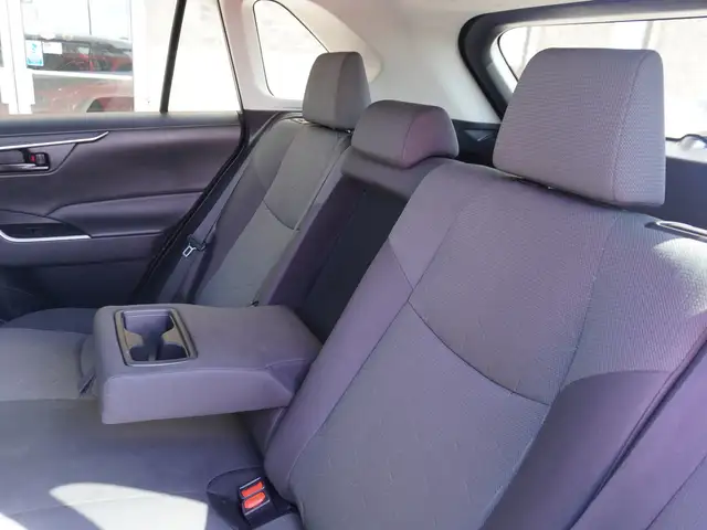 2023 Toyota RAV4 LE AWD - ONLY 40,000 KM | HTD SEATS | REV CAM - Photo 42