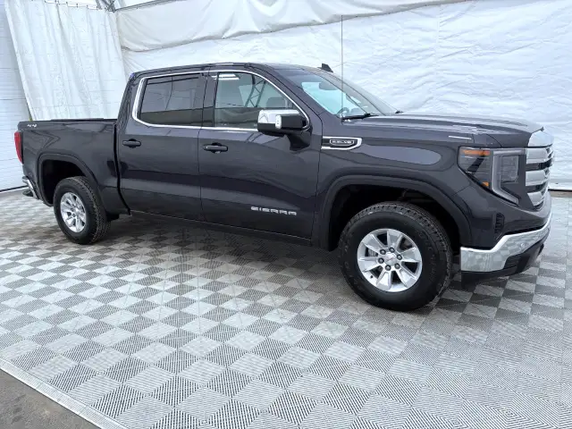 2024 GMC Sierra 1500 - Photo 3
