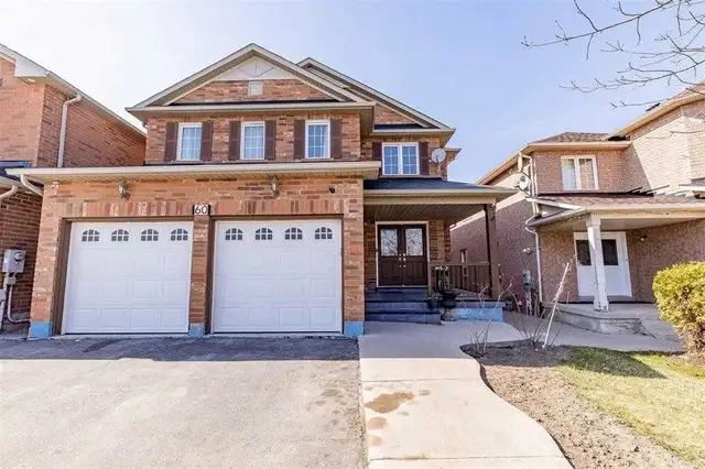 ROOM for RENT AVAILABLE