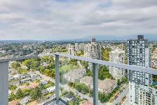 Stunning Sub-Penthouse with 270° Views: Downtown & North Shore - Photo 6