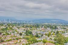 Stunning Sub-Penthouse with 270° Views: Downtown & North Shore - Photo 9