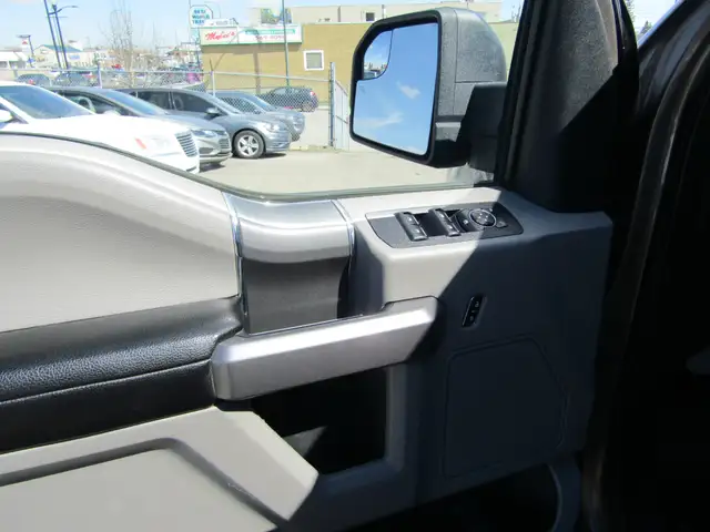 2019 Ford F-150 XTR PKG 4X4 Crew 5.5' 3.5L EcoBoost / Carplay / - Photo 13