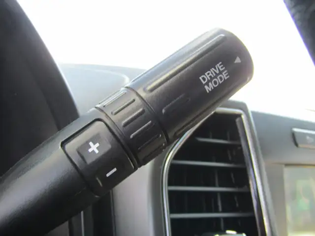 2019 Ford F-150 XTR PKG 4X4 Crew 5.5' 3.5L EcoBoost / Carplay / - Photo 19