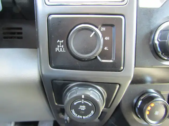 2019 Ford F-150 XTR PKG 4X4 Crew 5.5' 3.5L EcoBoost / Carplay / - Photo 20