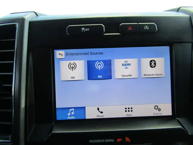 2019 Ford F-150 XTR PKG 4X4 Crew 5.5' 3.5L EcoBoost / Carplay / - Photo 24