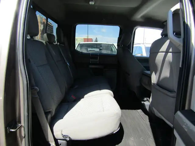 2019 Ford F-150 XTR PKG 4X4 Crew 5.5' 3.5L EcoBoost / Carplay / - Photo 29