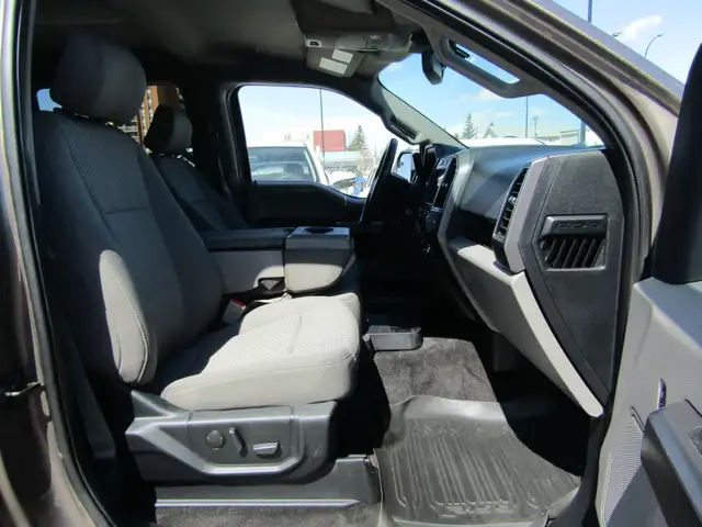 2019 Ford F-150 XTR PKG 4X4 Crew 5.5' 3.5L EcoBoost / Carplay / - Photo 30