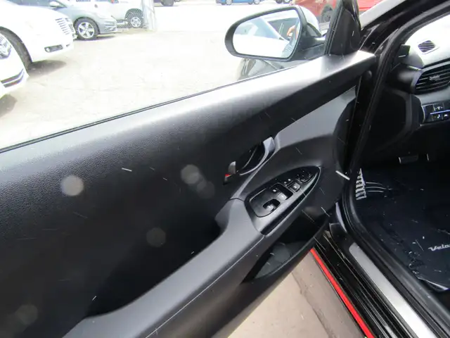 2022 Hyundai Veloster N DCT 2.0 TURBO / TECH / CARPLAY / NAVI / - Photo 15