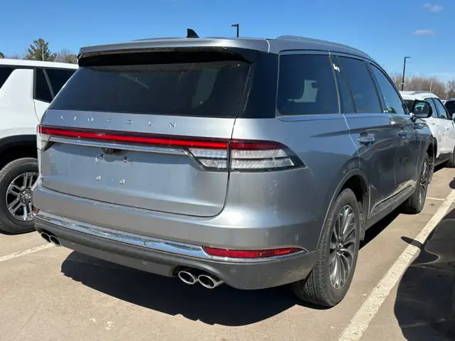2023 Lincoln Aviator Reserve - $445 B/W - Low Mileage - Photo 4