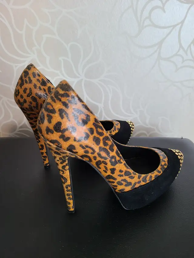 Brand New Women shoes Size 9 - Photo 4