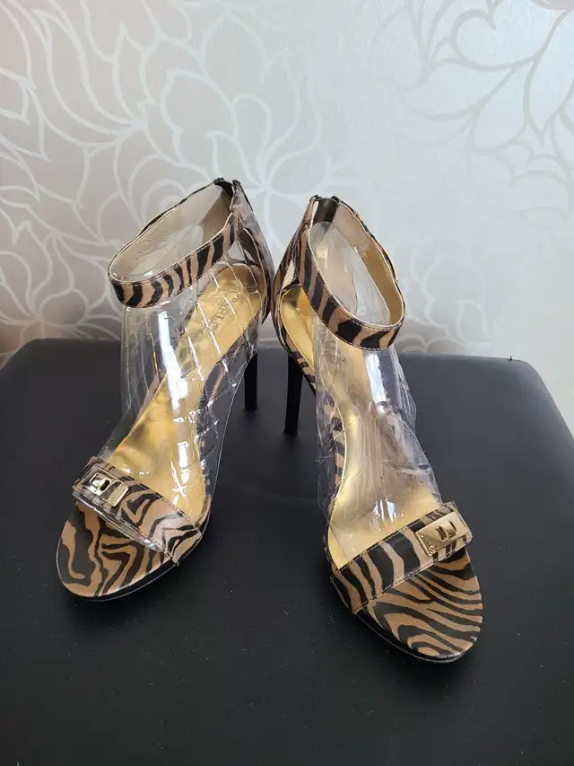 Brand New Women shoes Size 9 - Photo 6