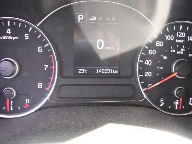 2018 Kia Forte LX - Photo 9