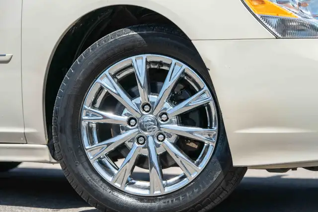 2011 BUICK LUCERNE CXL PREMIUM - Photo 8