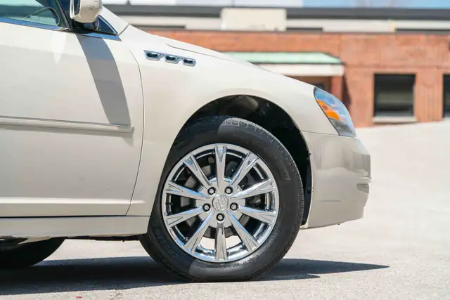 2011 BUICK LUCERNE CXL PREMIUM - Photo 21