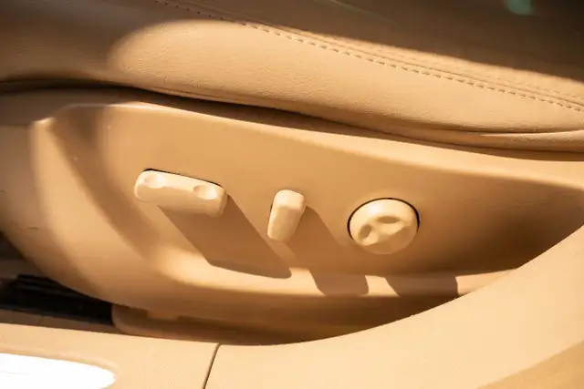 2011 BUICK LUCERNE CXL PREMIUM - Photo 36