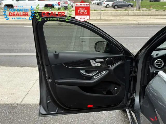 2019 Mercedes-Benz C-Class 300 //AMG PKG | PANO | REAR CAMERA | - Photo 12