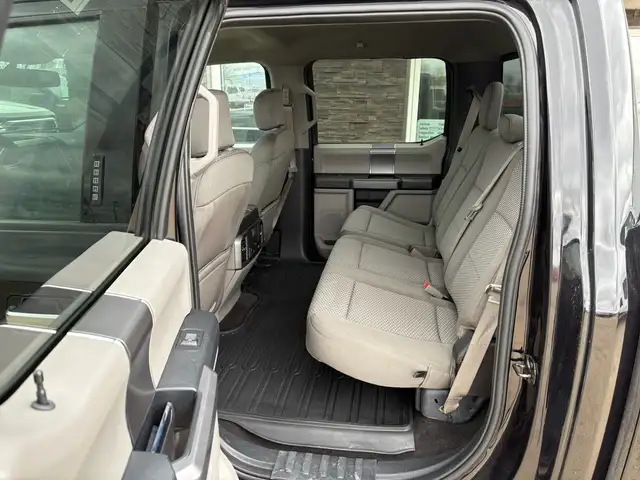 2020 Ford F-150 Crew Cab 4x4 XLT 5L - Clean Title - Photo 13