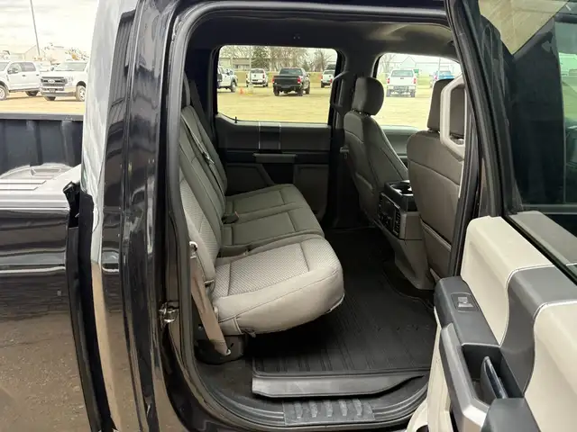 2020 Ford F-150 Crew Cab 4x4 XLT 5L - Clean Title - Photo 15