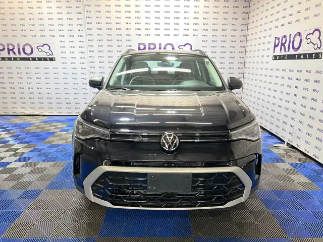2025 Volkswagen Taos - Photo 8