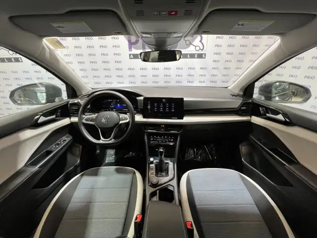 2025 Volkswagen Taos - Photo 20