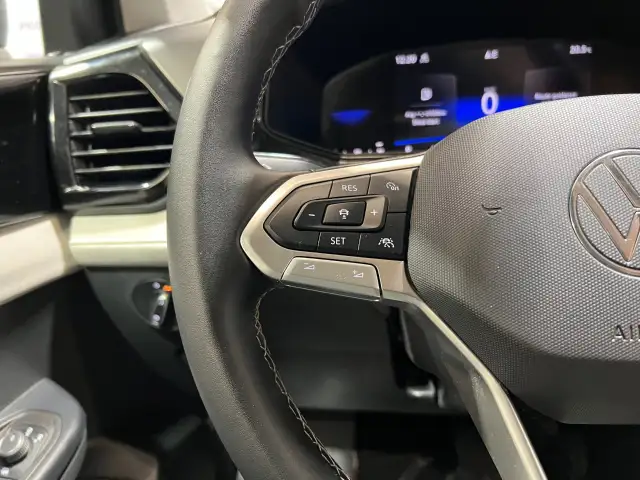 2025 Volkswagen Taos - Photo 22